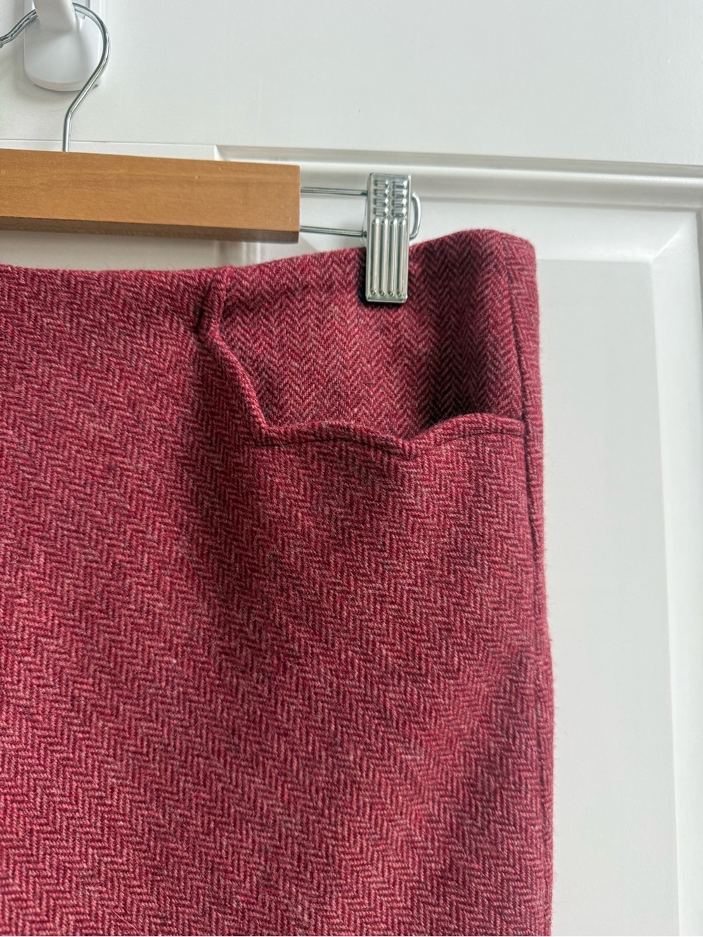 Vintage 100% Wool Mermaid Skirt Red Herringbone Tweed Made in England Academia - Picture 4 of 9